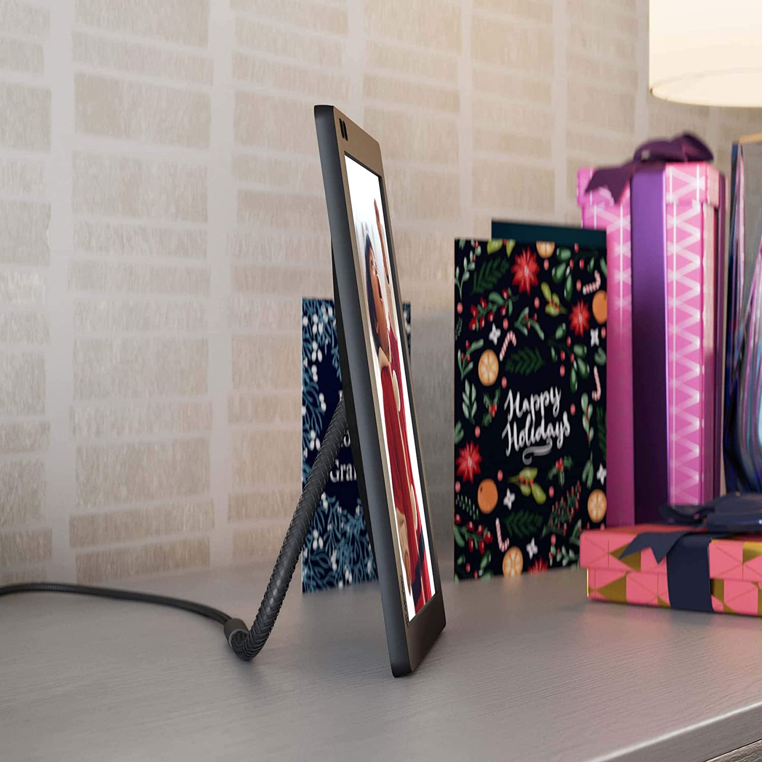 Nixplay Seed 10 Inch WiFi Digital Picture Frame Share Moments